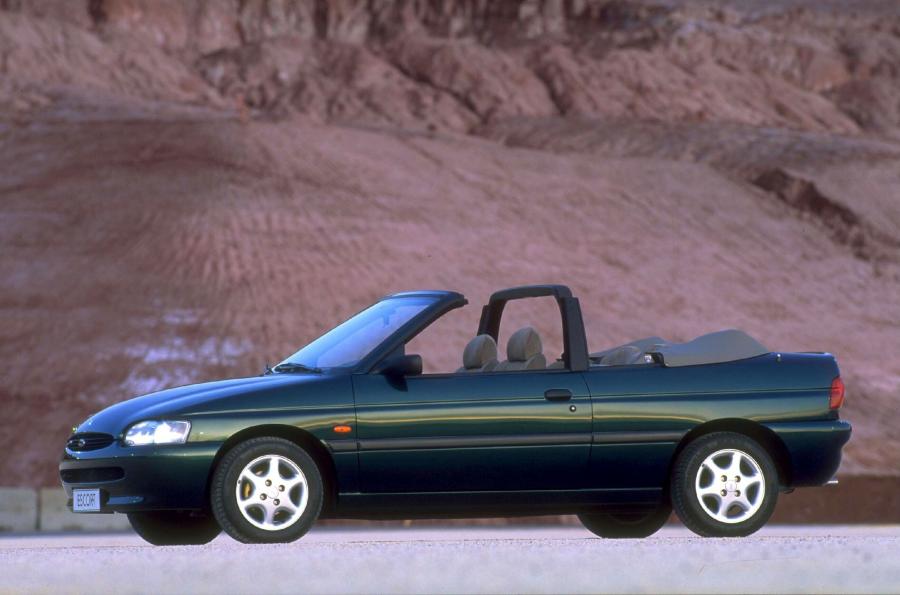  Ford Escort 1995 года  (фото 31 из 43)